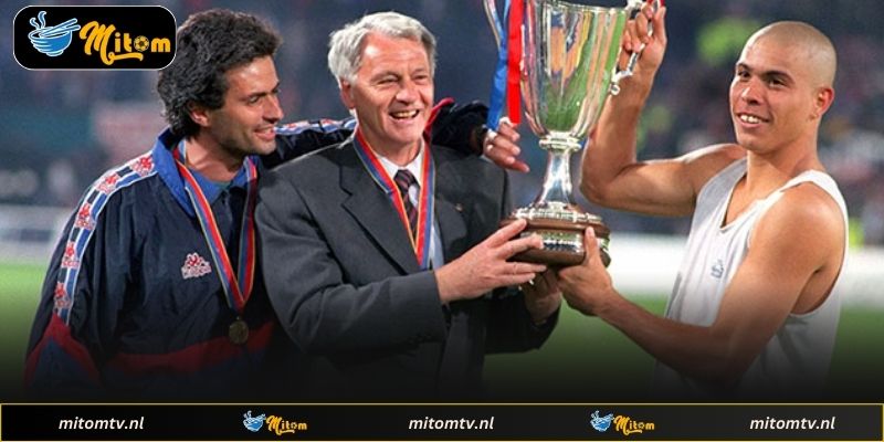 Thành tích rực rỡ của huyền thoại bóng đá